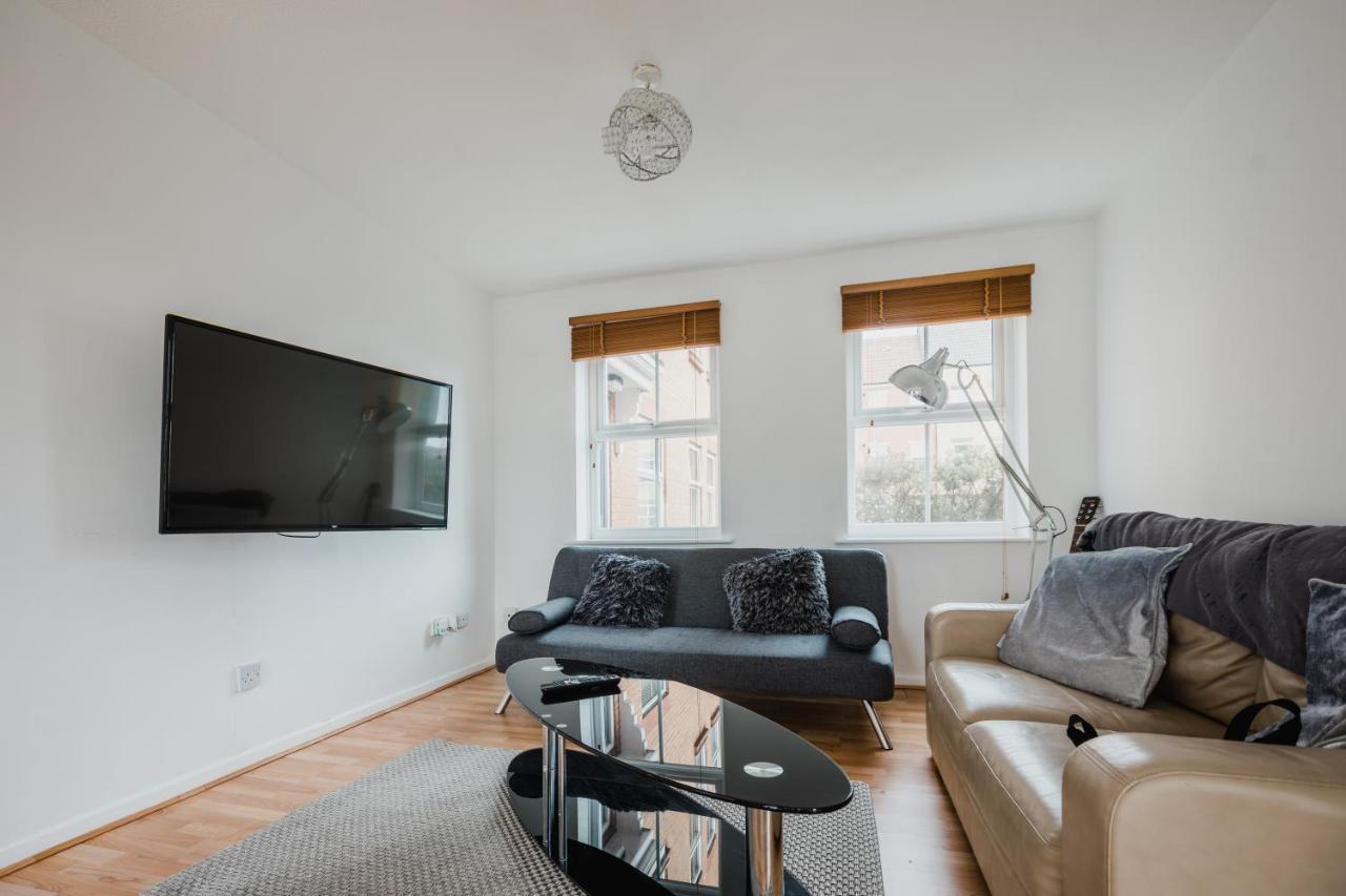Hullidays Victora Dock- Refurbished 2024 Leilighet Kingston upon Hull Eksteriør bilde