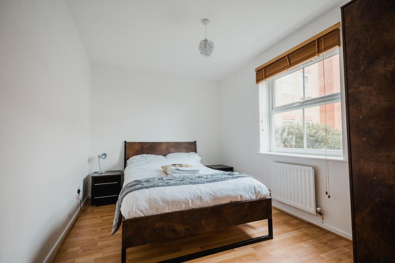 Hullidays Victora Dock- Refurbished 2024 Leilighet Kingston upon Hull Eksteriør bilde